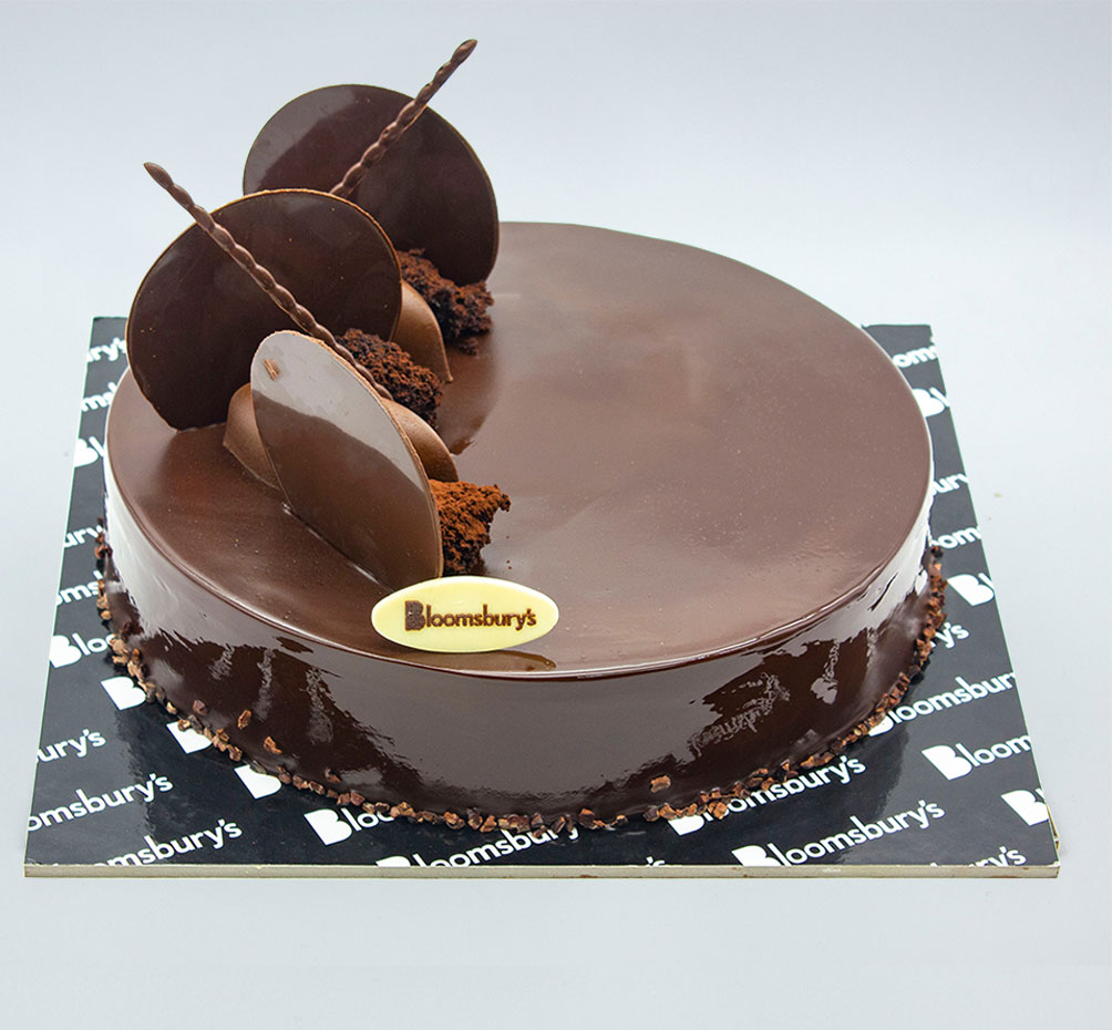 Dark Chocolate Fudge Cake - Bakers Table